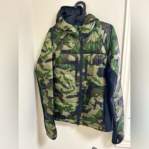 Brand new Canada goose jacket size L